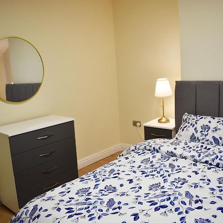 Birmingham City Centre Bedroom, Parking, Wifi, Kitchen, Living Room Екстер'єр фото