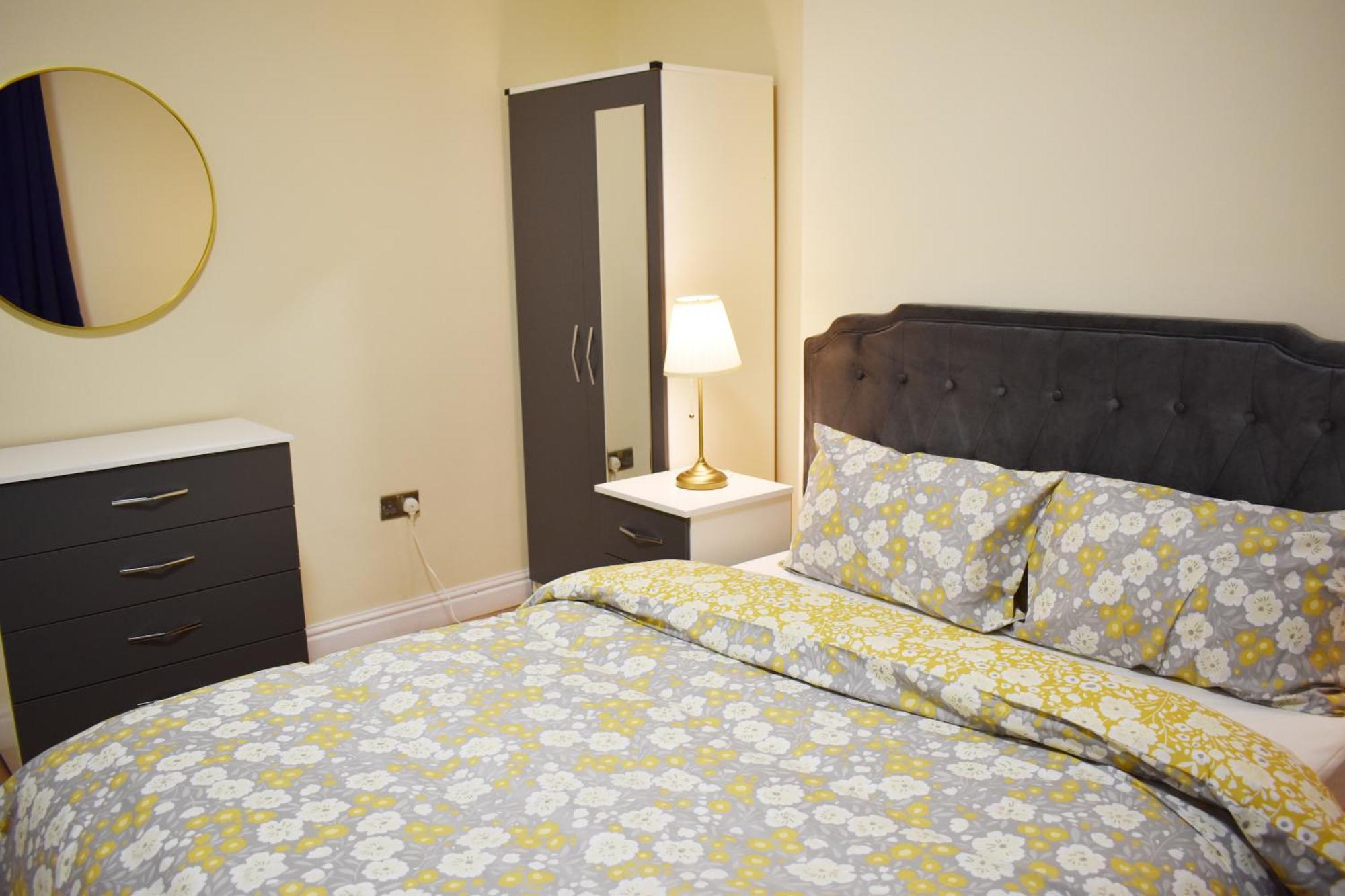 Birmingham City Centre Bedroom, Parking, Wifi, Kitchen, Living Room Екстер'єр фото